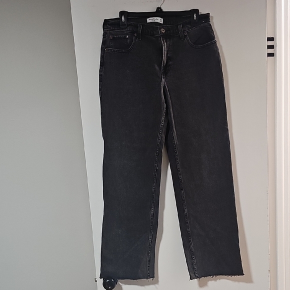 Abercrombie & Fitch Denim - Abercrombie & Fitch Women's Black Straight Leg Jeans